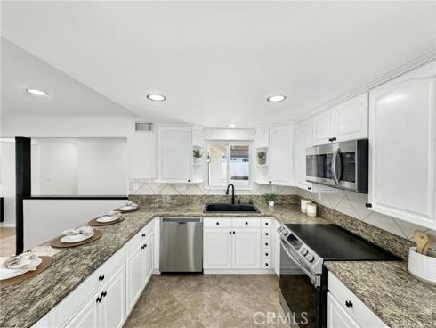 1461 Garland Avenue, Tustin, CA