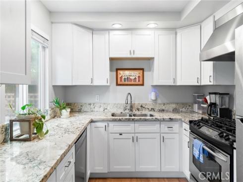 1121 E 1st Street, Tustin, CA