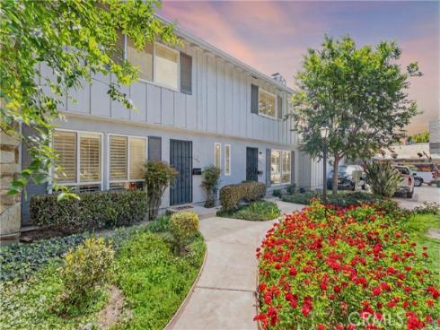 1121 E 1st Street, Tustin, CA