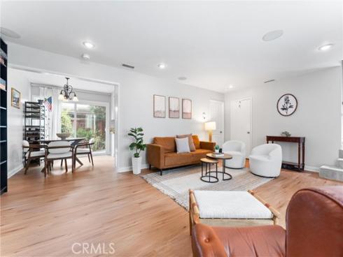 1121 E 1st Street, Tustin, CA