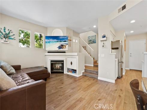 2348 Sunningdale Drive, Tustin, CA