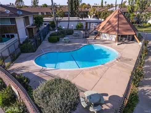 15500 Tustin Village 28 Way, Tustin, CA