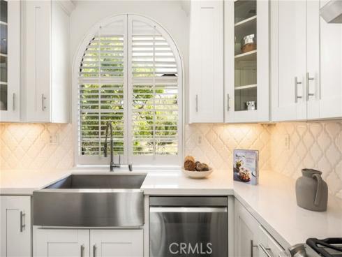 10108 Marchant Avenue, Tustin, CA