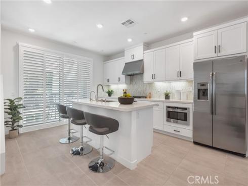 285  Lodestar  , Tustin, CA