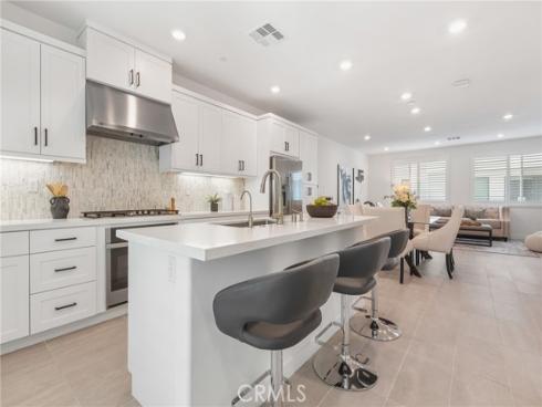 285  Lodestar  , Tustin, CA