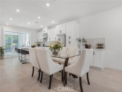 285  Lodestar  , Tustin, CA