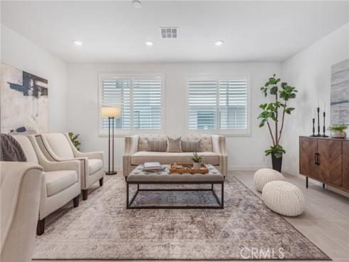 285  Lodestar  , Tustin, CA