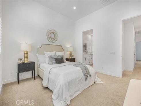 285  Lodestar  , Tustin, CA