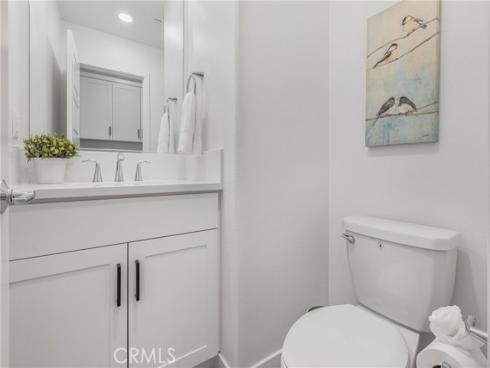 285  Lodestar  , Tustin, CA