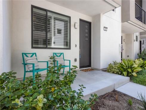 285  Lodestar  , Tustin, CA