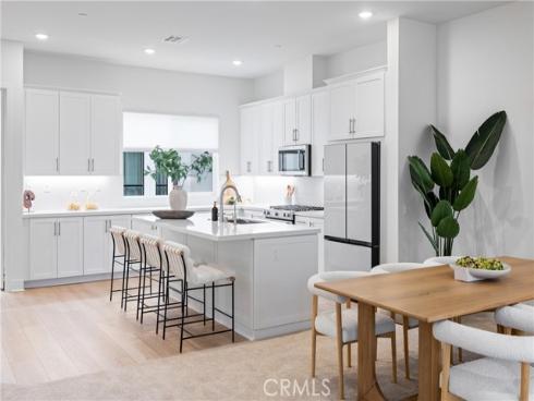 2132 Skylar Place, Tustin, CA