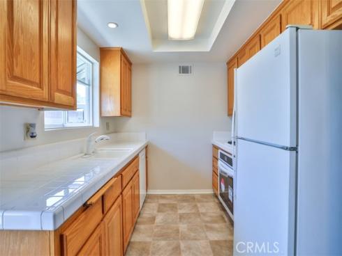 17621 17th 16D Street, Tustin, CA