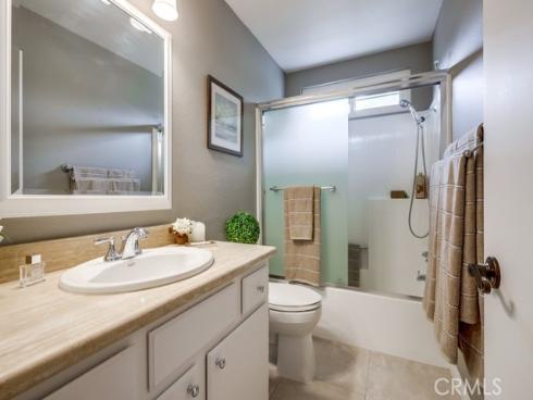 253 Gallery Way, Tustin, CA