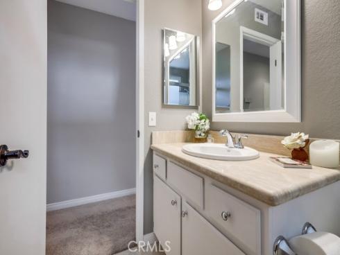 253 Gallery Way, Tustin, CA