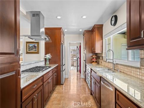 17652 Fiesta Way, Tustin, CA