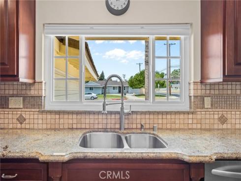 17652 Fiesta Way, Tustin, CA