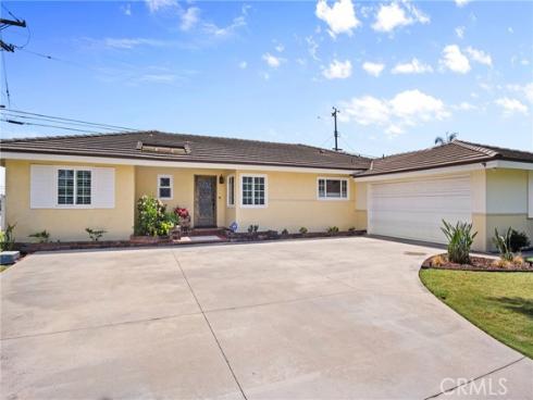 17652 Fiesta Way, Tustin, CA