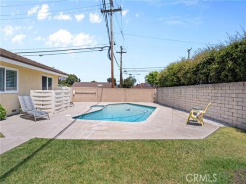 17652 Fiesta Way, Tustin, CA