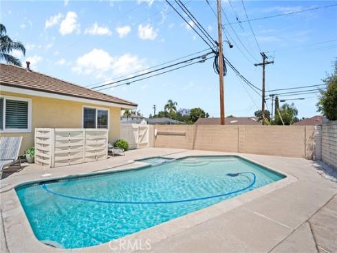 17652 Fiesta Way, Tustin, CA