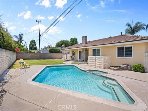 17652 Fiesta Way, Tustin, CA