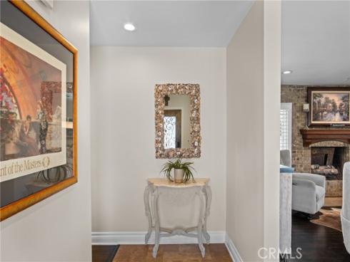 17652 Fiesta Way, Tustin, CA