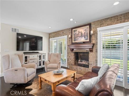 17652 Fiesta Way, Tustin, CA