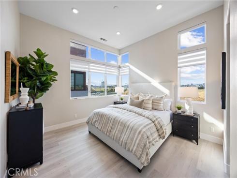 225 Waypoint , Tustin, CA