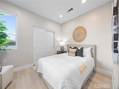 225 Waypoint , Tustin, CA