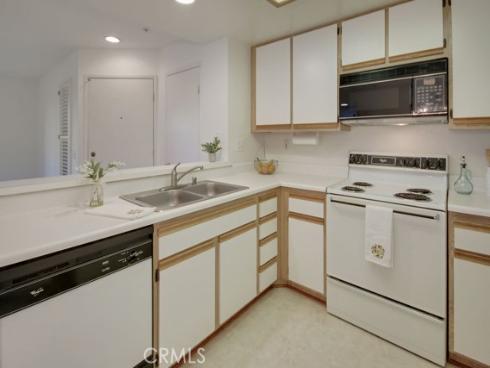 2800 Keller 282 Drive, Tustin, CA