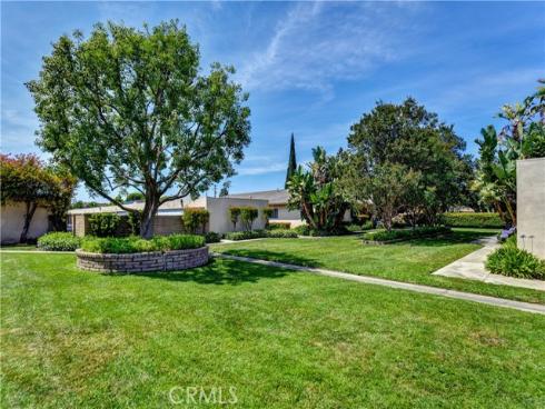 1881 Mitchell 8 Avenue, Tustin, CA