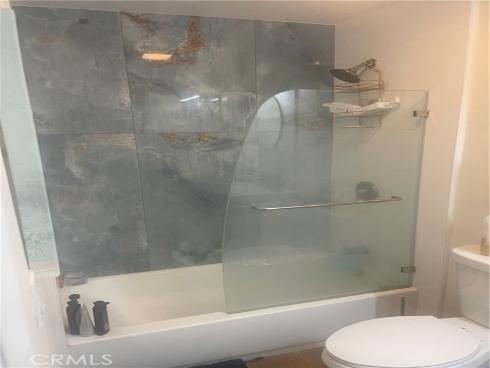 1192  Mitchell  7 , Tustin, CA