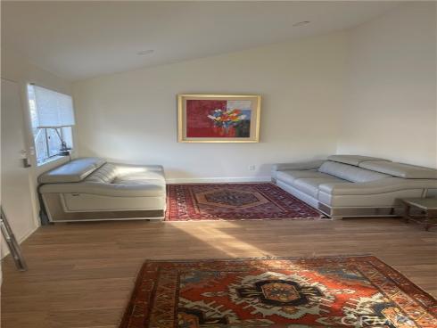 1192  Mitchell  7 , Tustin, CA