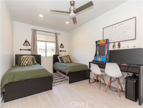 14802  Newport Avenue  18C , Tustin, CA