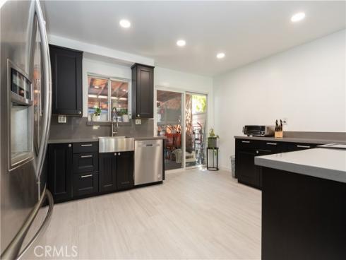 14802  Newport Avenue  18C , Tustin, CA