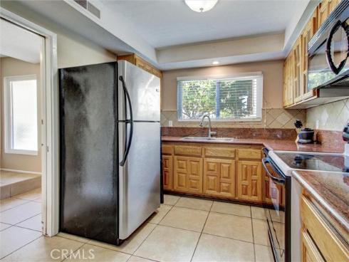 1881  Mitchell  63  Avenue, Tustin, CA