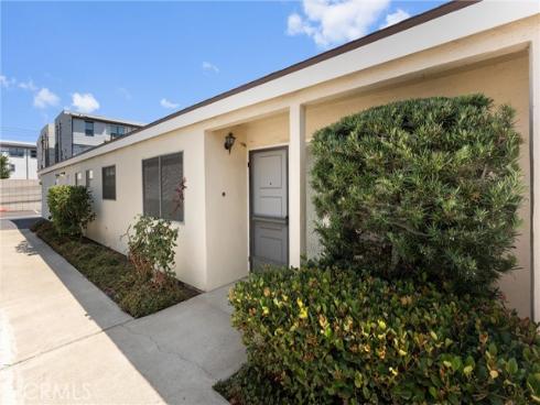 282  Prospect Park  , Tustin, CA