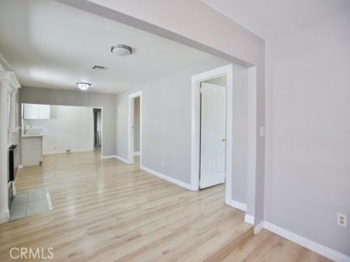 1091  Bonita   Street, Tustin, CA