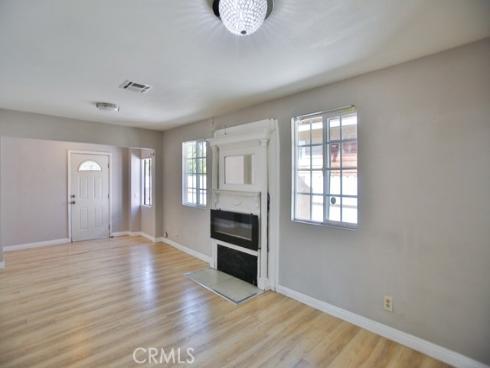 1091  Bonita   Street, Tustin, CA