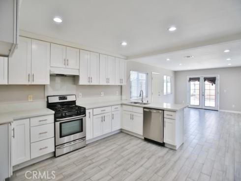 1091  Bonita   Street, Tustin, CA