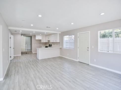 1091  Bonita   Street, Tustin, CA