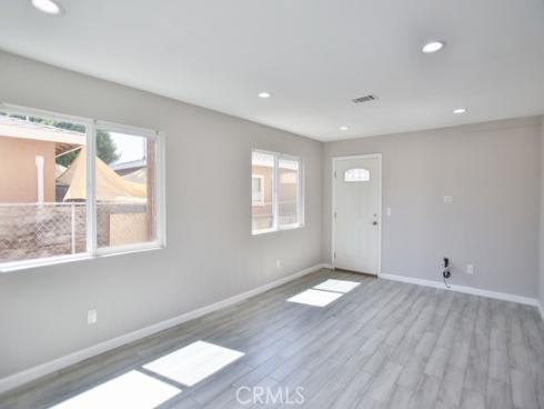 1091  Bonita   Street, Tustin, CA