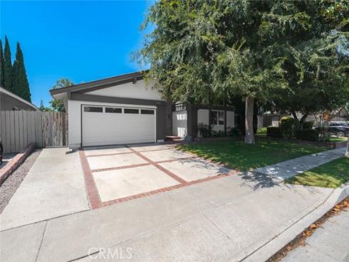 1752  Green Meadow   Avenue, Tustin, CA