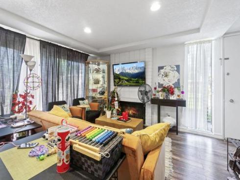 15500  Tustin Village  #15  Way, Tustin, CA