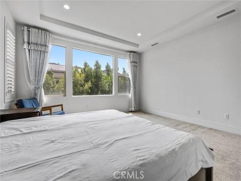 37  Preston Pl  , Tustin, CA