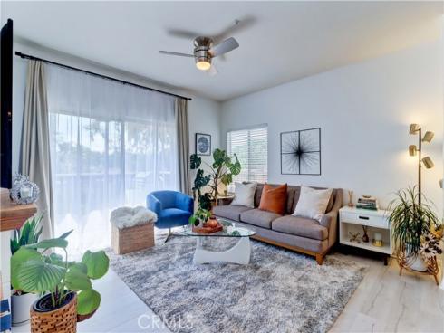 2960  Champion  1814  Way, Tustin, CA