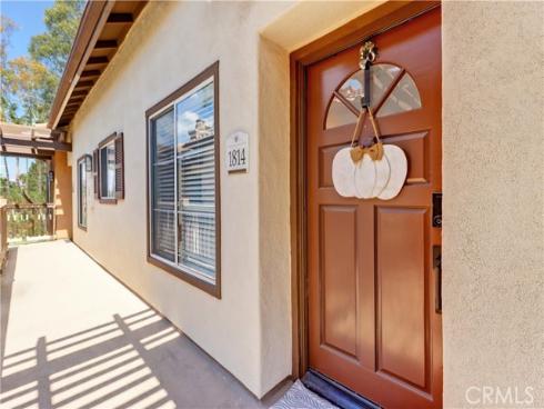2960  Champion  1814  Way, Tustin, CA