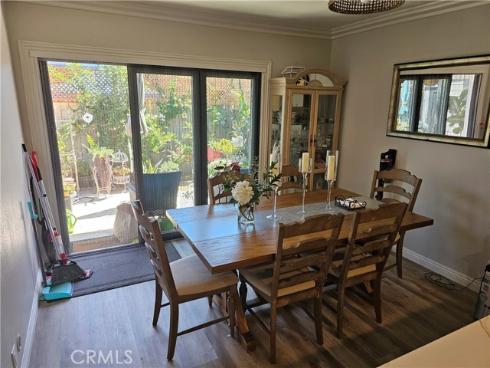 654 W Main  B  Street, Tustin, CA