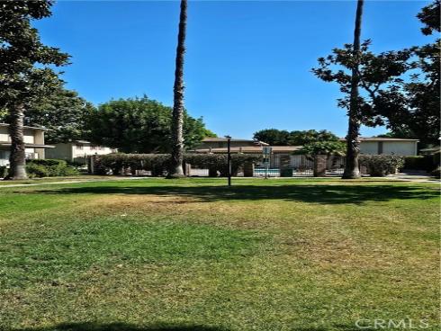 654 W Main  B  Street, Tustin, CA