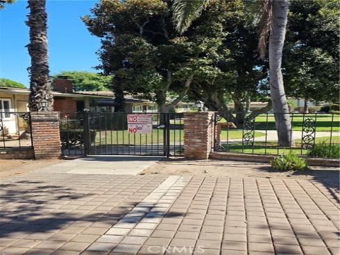 654 W Main  B  Street, Tustin, CA