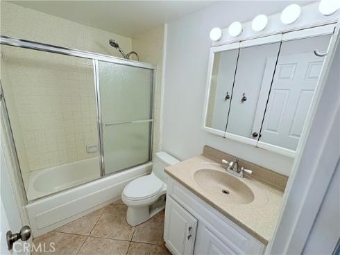 2081  Nantucket Place  , Tustin, CA